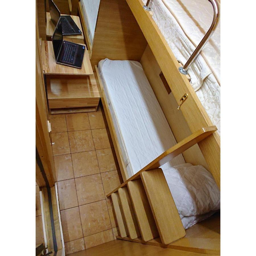 Antihostel Forrest Lviv Extérieur photo