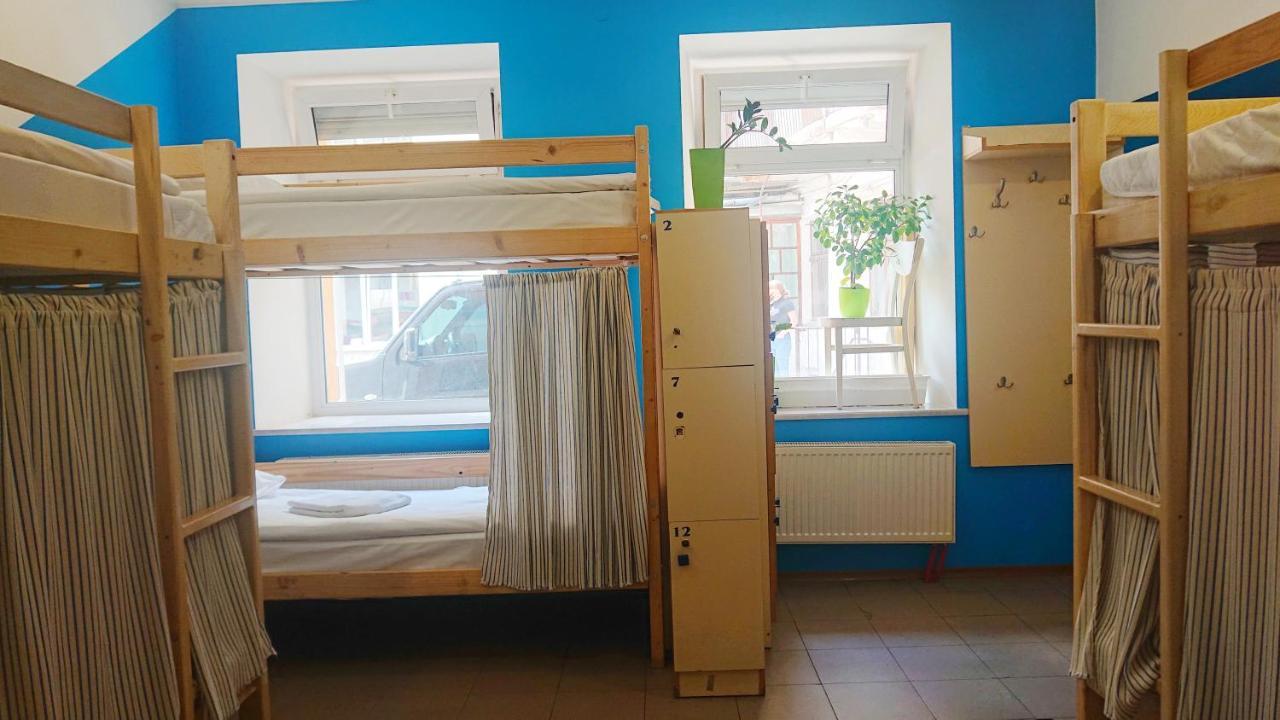 Antihostel Forrest Lviv Extérieur photo