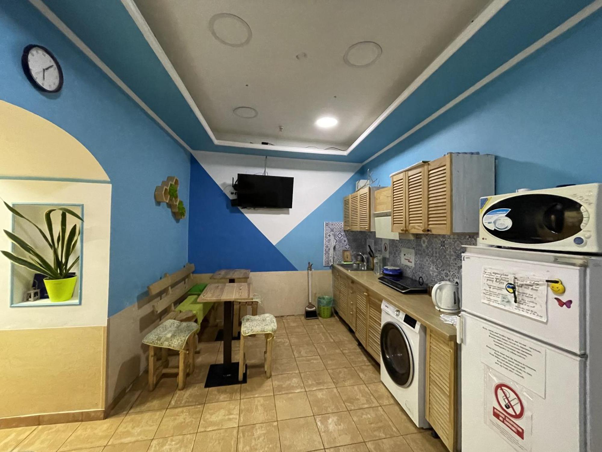 Antihostel Forrest Lviv Extérieur photo