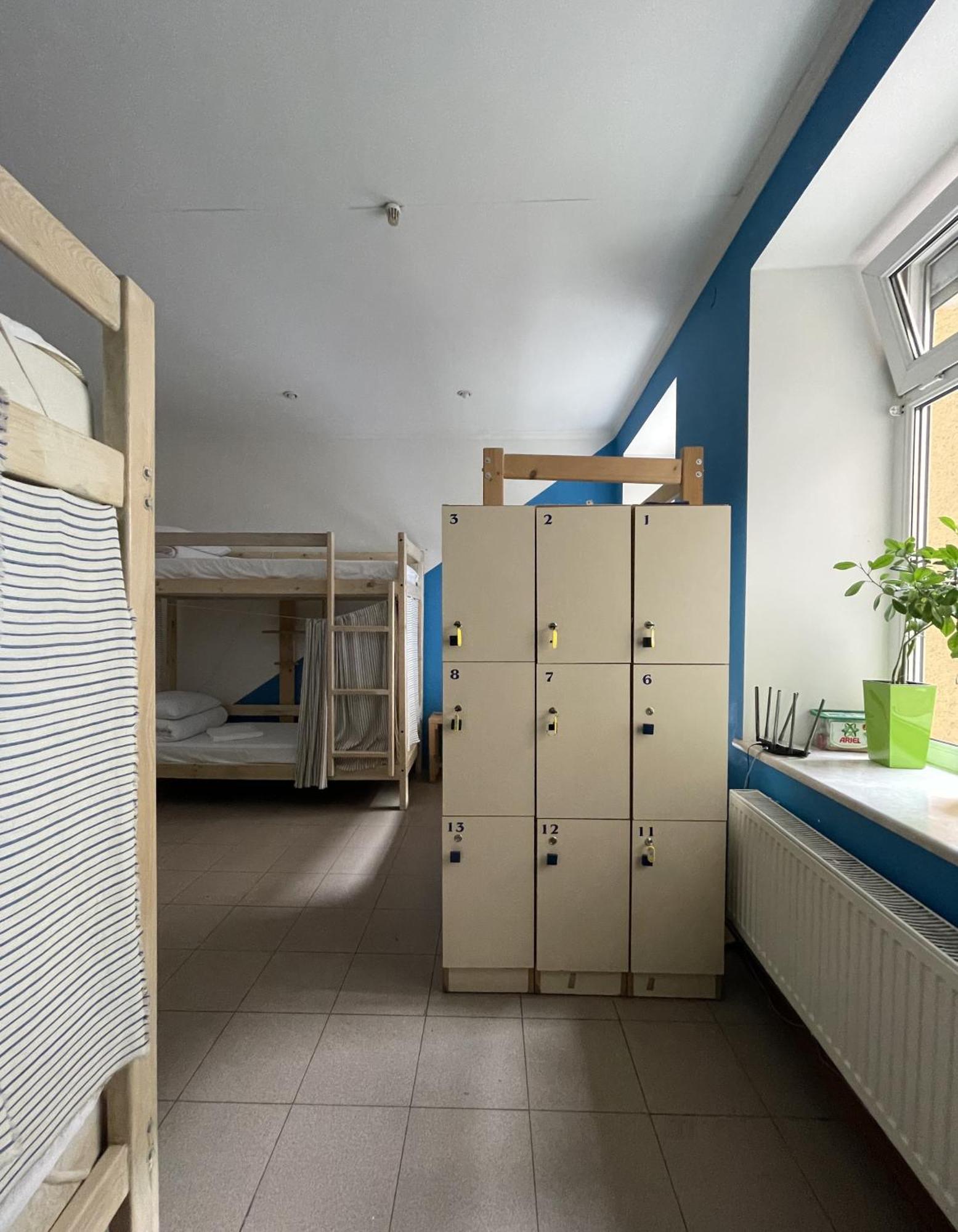 Antihostel Forrest Lviv Extérieur photo